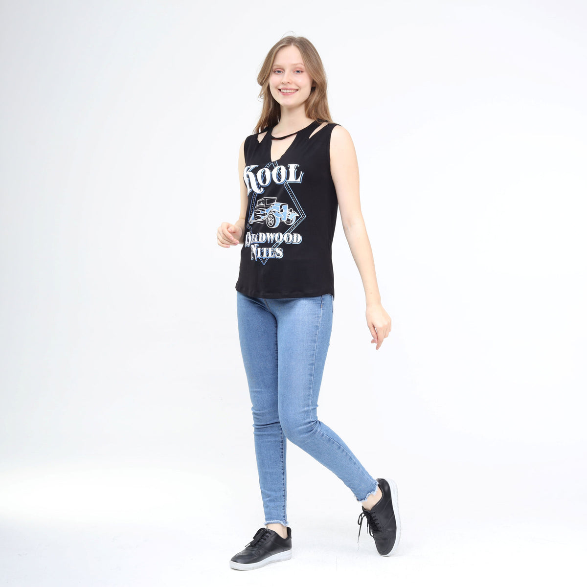 Diamond-Cut Wide Strap Sleeveless Choker Top Black