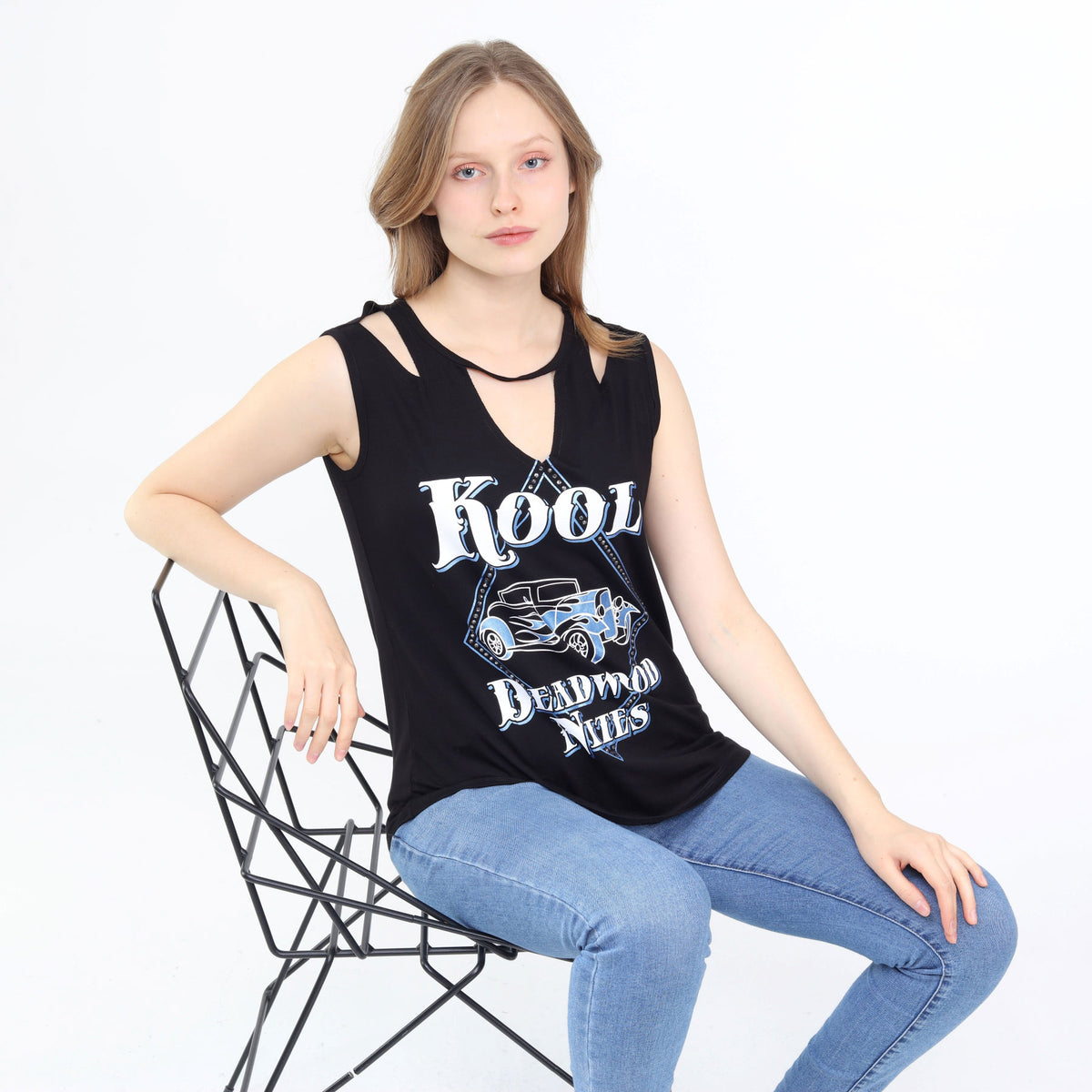 Diamond-Cut Wide Strap Sleeveless Choker Top Black